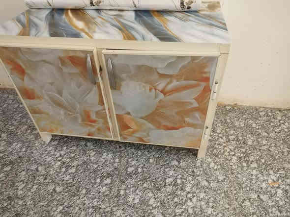 كاونتر ٤. قطع. سعر ٢٤٥. نهايته.
المكان ابو. غريب الناحيه موجود توصيل بكروه 

***********
