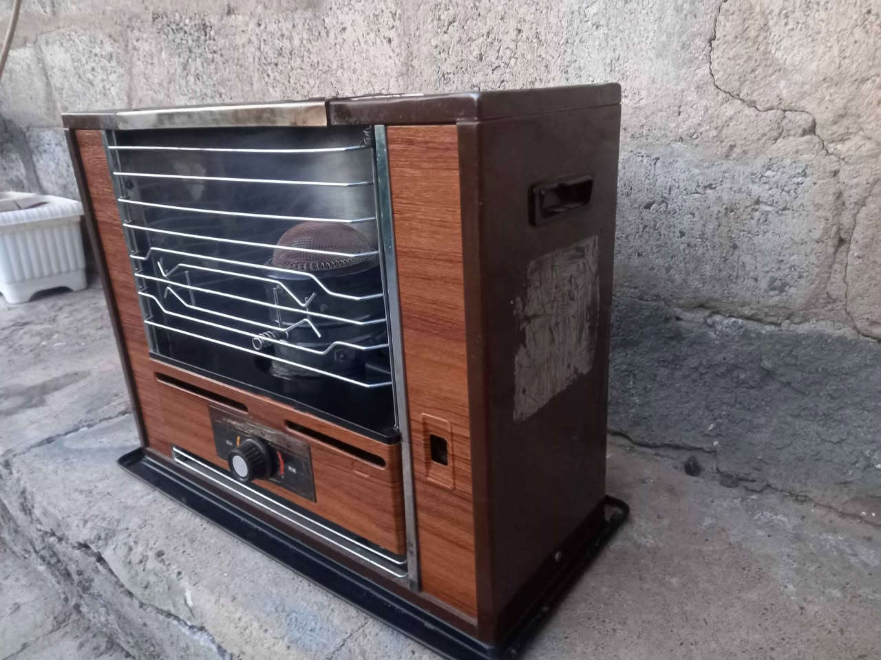 صوبه سانيو يابانيه شرط الشغل للبيع السعر ٣٥ ألف العنوان موصل شلالات قريه بايبوخت قرب دجلة ستي عالشارع العام *********** *********** موصل, نينوى
