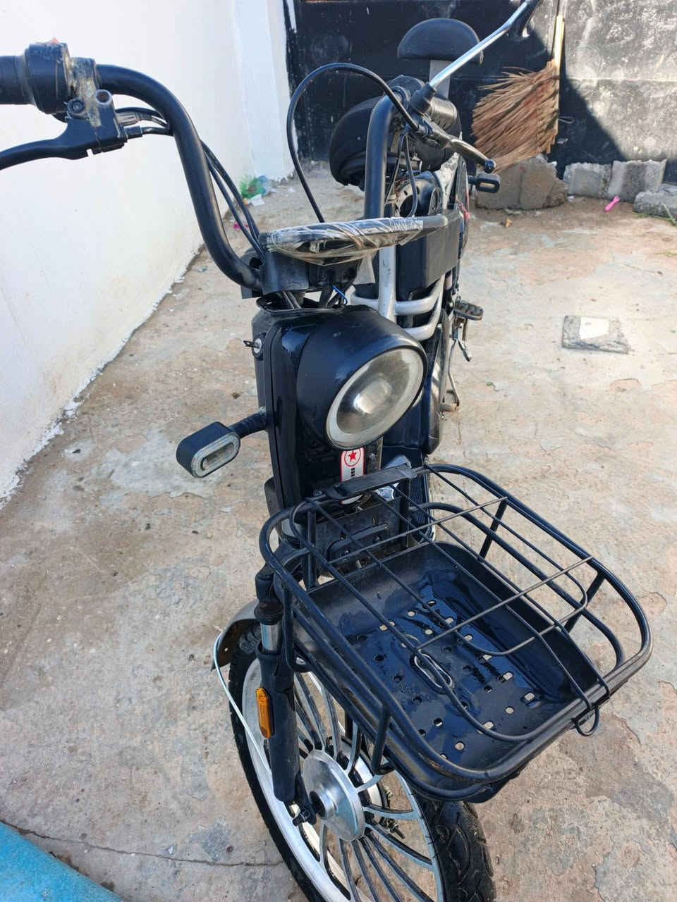 ماطور شحن شغال حجم ٢٢ للبيع ١٣٠


**إذا كنت صاحب هذا الإعلان وتريد حذفه لأي سبب، رجاءا أرسل رسالة إلى الدعم الفني**