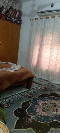 دار للبيع قرب حي مهندسين يم مدرسة بغداد مساحته 185 عباره غرفتين وصاله ...