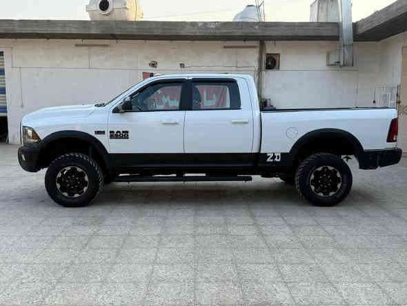 السلام عليكم رام هيمي موديل 2018 رقم بغداد هزه وسنويه جديده محرك 5700 معلايه من امريكا يعني اصلي حادث خشم البنيد بدون دواخل باقي السياره مكفوله على الفحص سيارة جديدة جدا وجاهزة ما بيه اي نقص محرك كير مكفولات صدر امامي خلفي جديد تخم تاير جديد ماشية 58 كيلو للاستفسار *********** السعر 185 ورقة مكان بغداد
