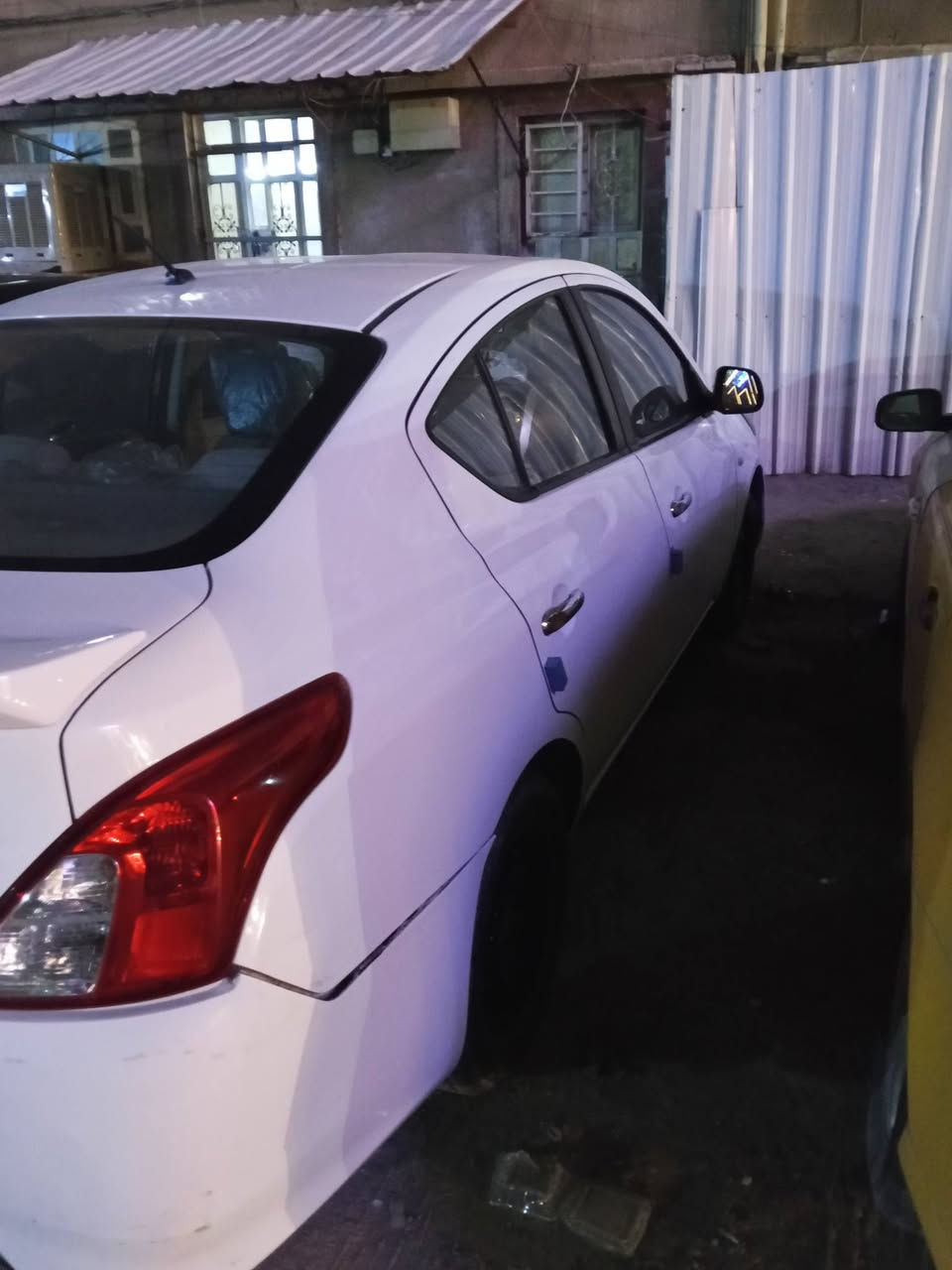 السلام عليكم نيسان سني هندي 2018للبيع
سياره جاهزه وخير من الله رقم دولي هزه جديدة باسمي تحويل ثاني يوم كهربائيات كله شغاله كير محرك شرط تحكمات ستيرن بيه صبغ حزام وضربه بجاملغ الايمن بس العنوان بغداد للاستفسار***********
