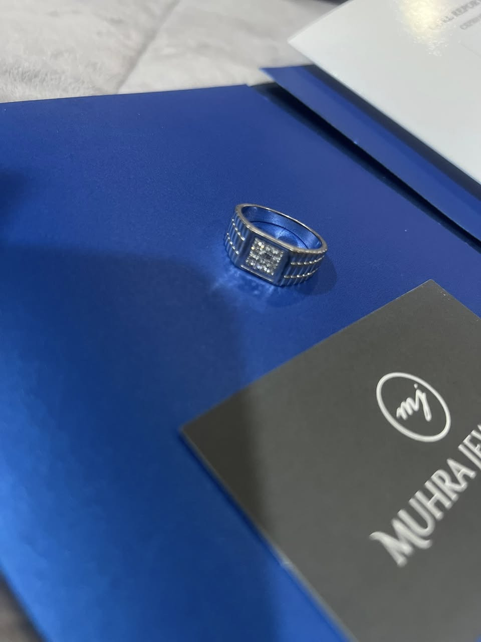 محبس فضة رجالي
وبي شذرات الماس
كل الاوراق ويا كامله
السعر٢٠٠


**إذا كنت صاحب هذا الإعلان وتريد حذفه لأي سبب، رجاءا أرسل رسالة إلى الدعم الفني**