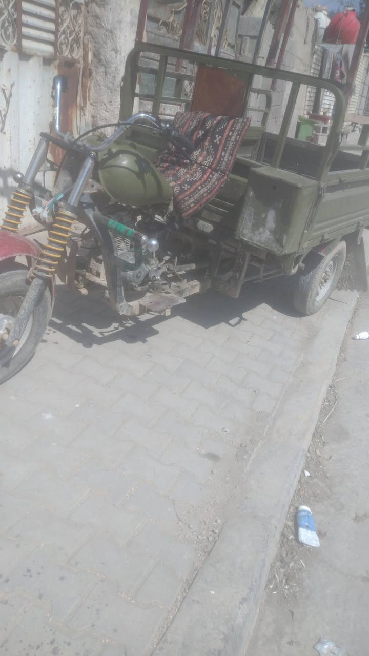 للبيع دايوان  بدون اوراق  اتكفل بيهة من سرقة   السعر  550شراي ينتصل مكلف بنشر  مكان  بغداد حي انصر  ***********
