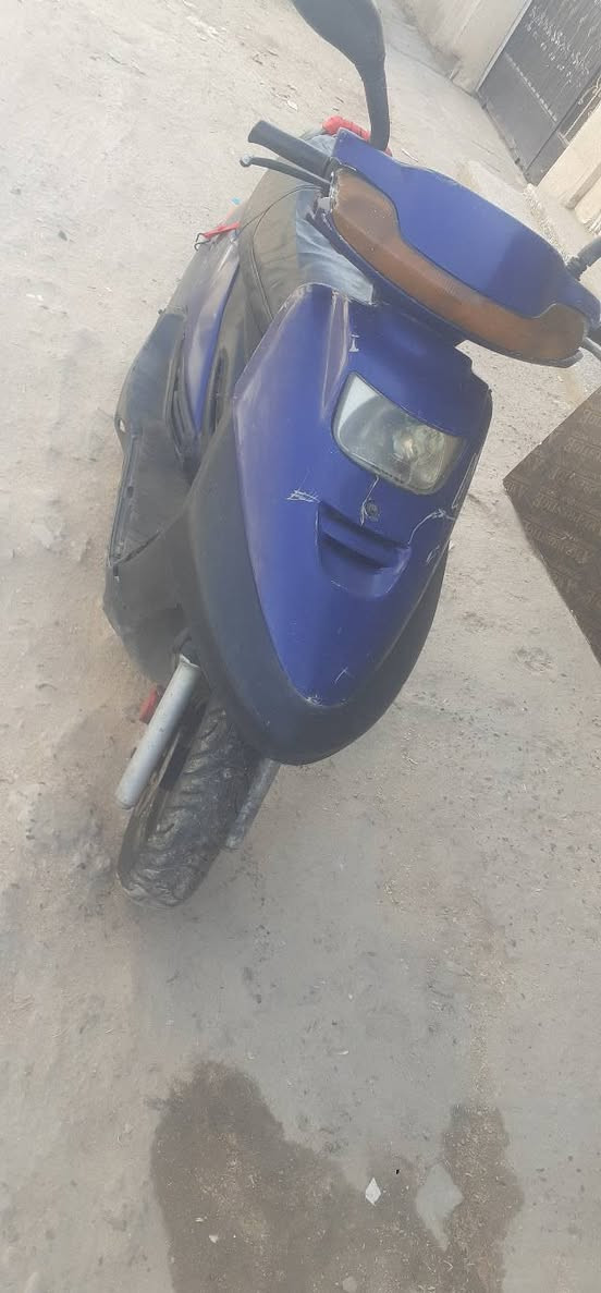 سلام عليكم دراجه فضايي سلف هندر كهربات كله شغاله مكينه ناعمه شلع معدل أوراقه كامله مكاني غزاليه  سعر ٢٥٠ شراي يخابره ***********
