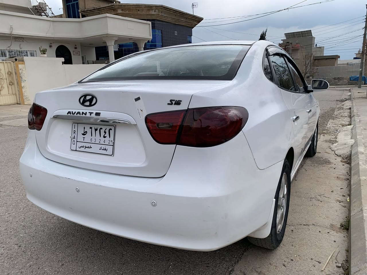 ئاڤانتی بڕاوە مۆدیل ٢٠٠٨  نموونە لە جوانی ١٢٧ هەزار ڕۆیشتووە فوول مواسەفاتە بەس سڵاید نی یە كوشن جڵد و كۆشن هیتەر و كوشن جەگە ئاوێنە كارەبایی و ئاوێنە شەفتە لایت ڕەش تەبرید لەمس سوكان ڤۆلیۆم و تەسجیل بیلادی مەكینە بچووكی دكشن بەرز (مەرغووب) گێر ئۆتۆماتیك گێر و مەكینە بەشەرت خایس و ڕزیووی پێوە نی یە سەیارەكە كامل مەسرەفی لێ كراوە سەقفی بۆیاغی نی یە كەڤەر گۆڕاوی بەشەرت دكشنی بیلادی بۆ بەستراوە سەیارەكە زۆر خاوێن ماوەتەوە و هیچ دەعم و لێدراوی بە هیچ شوێنێكیەوە نی یە و زۆر تووند و تۆڵە ماڵی دۆستە 
ژمارە موبایل
***********
***********
ناونیشان ڕانیە  
تكایە ئەگەر موشتەری تەلەفۆن بكە یان لە مەسەنجەر نامە بنێرە
