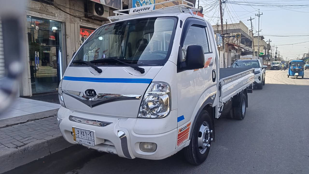 كيا فحل موديل 2010 تك قمارة 9 جنكال  محرك 4000 مفتوح
مكفولة من ضربة وكص صبغ مكانات اثر جراد
محرك كير اكسن مكفول 
شاصي مكفول ميكانيك جديد
تخم تاير امامي خلفي 
جاهز من كل النواحي 
رقم بغداد ألماني مشروع وطني تحويل مباشر 
السعر 93 وبي مجال 
مكاني بغداد مدينة الصدر الاورفلي 
رقم الهاتف ***********
