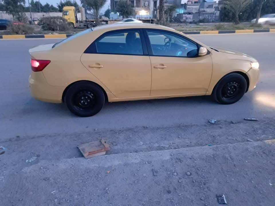 السلام عليكم للبيع او مراوس ب خصوصي  كيا فورتي اجره موديل 2013 وارد امريكي حادثة جاملغ امامي محرك 2000دوش رقم بغداد دولي بسمي  مكينه كير محرك خير من  الله تخم تاير جديد تدفئه تبريد شغالات مكاني بغداد السعر 88$للاتصال *********** بي واتساب
