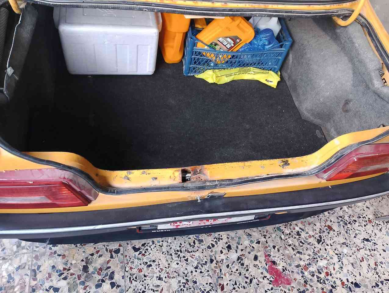 بيجو لميس موديل 2012 رقم بغداد سيارة جاهزة مكينة وطخم تأثير جدد وتبريد شغال السعر 26$ ورقة ويبقى ١٠$ ورقات ايكمل الرقم والتحويل والهيئة ويحول من صاحبهة وباقي لفلوس لصاحبه مكاني بغداد رقم الهاتف ***********
