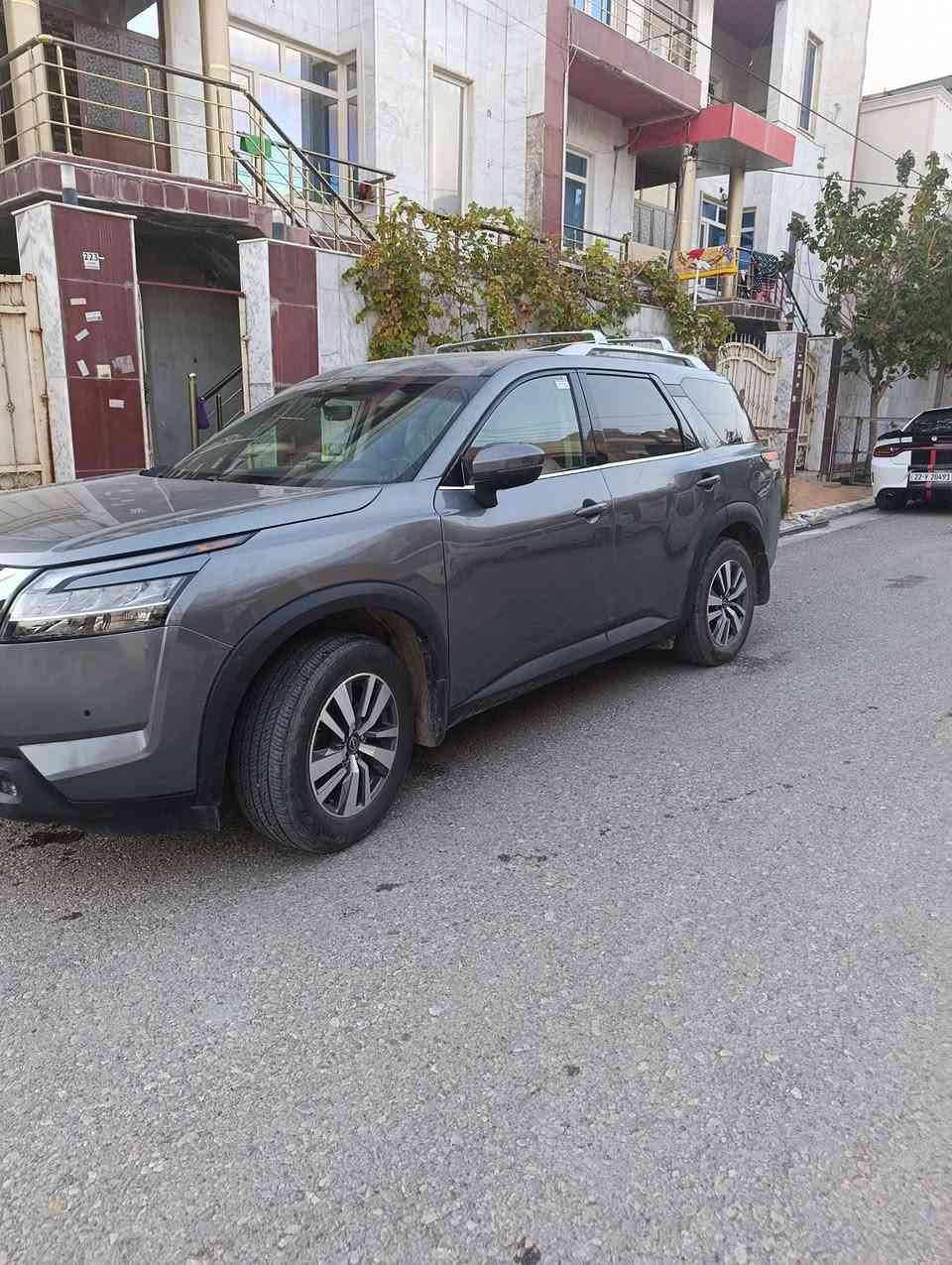 النوع  NISSAN PATHFINDER   SL 

SL 4WD

اللون: 

الموديل : 2024

نوع المحرك : 6 سلندر (3.5L)

السعر:230$ بيها مجال 

عداد المسافه:12 الف مايل 

الضرر: بدون صبغ الخارجي بس اللغد

 رقم نينوا

المواصفات: sl

ستيرن تدفئه
خمس كاميرات (360)
بصمه تشغيل
بصمة اربع ابواب
تشغيل عن بعد 
كشنات تدفئة 
ستيرن تدفئة 
كشنات كهرباء
رادار امامي
رادارات جانبيه
رادار خلفي
حساس خلفي
شاشه كبيرة
مانع انزلاق
كروز سرعه
هاند بريك بصمه
اوتو هولد
نظام ايكو نورمال سبورت
صندوق كهرباء
7 راكب

العنوان : اربیل

للأتصال والأستفسار☎️☎️

***********
