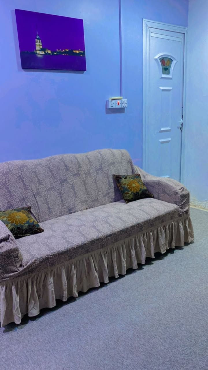 قنفات موديلهم قديم شوي بس قويات للبيع سعرهن ١٠٠ قفل للاستفسار اكثر  التواصل واتساب ***********
