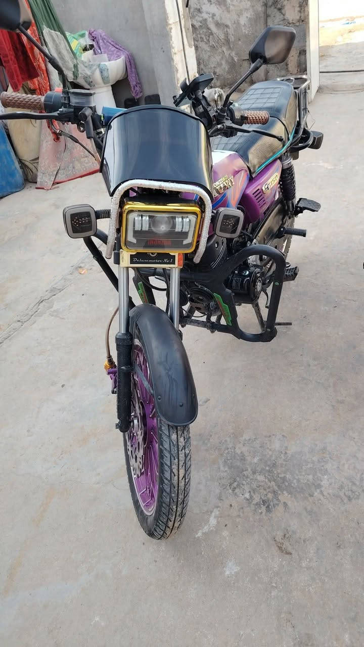 للبيع ايراني جديده فول موديل 24 بيها منفيس بصمه تشغيل عن بعد سعرها 825  شراي اتصل *********** اني من الرمادي حي التأميم
