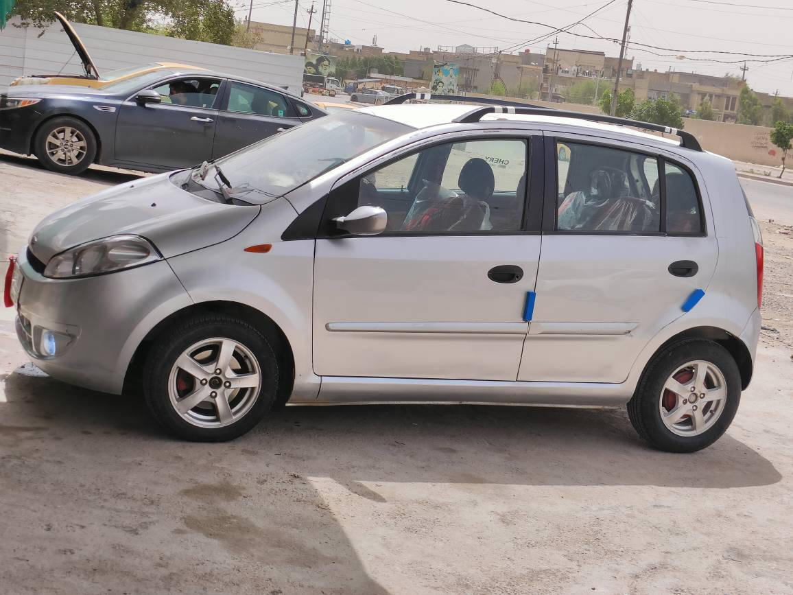 السلام عليكم 🤝
شيري A1  موديل 2013 رقم بغداد الماني تحويل مباشر  محرك ٤ سلندر كير اوتماتيك السياره كلش جديده وبدون اي نقص وبدون لا ضربه ولاصبغ صدر امامي خلفي تخم تاير باتري تبريد كله جديد وعليها ادامه كامله من كلشي مواصفات السياره شاشه حجم ١١ انج كاميرا حساس خلفي جام اوتو لايتات منظومه زنون اصلي مكان السياره حي الاعلام السعر ٣٨ وبيها مجال *********** بغداد, العراق
