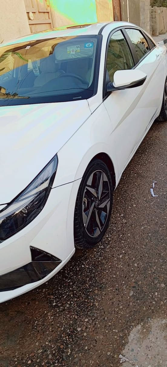 النترا موديل 21 فول مواصفات فتحة بصمة شاشة متصلة رادار امامي جانبي خلفي حساس كامرة دوارة داخل جلد كريمي وبعد هواي مواصفات  السيارة فول
وارد امريكي 
حادثة جاملغ وبنيد وجاملغ الثاني 
السيارة هايبرد وباسمي
مكان السيارة كربلاء 
السعر 140$
للاستفسار ع الرقم بي واتس ***********
