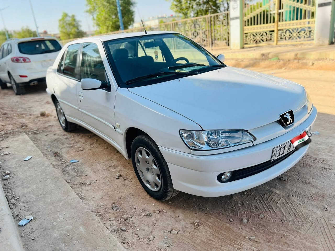 #بلادية_مؤسسة
بيجو 306 ابيض موديل 2001
رقم بغداد انگليزي وهزة جديد والسنوية بأسمي 
ماشية ٢٠٠ الف 
السيارة كلش حلوه 
غرفة جديدة والبدي لاضربه ولامعجون ولا خياس بلادية السيارة بيها صبغ بنيد وجاملغ خلفي اثر جراد وبيها سونار يوضح
گير _ مكينة _صدر _تبريد جاهز_كهربائيات كلها لووك والضفيره ماملعوب بيها
محرك لاتنقيص ولاتبخير ولاحماوة
باتري جديد .. تايرات جدد .. نوزلات بلكات فيتبم منظومة البنزين جديده ومنظمة المي ادامة كامله ..
(السيارة ماعايزة اي شي) 
العنوان/ الاعظمية/سبع ابكار
السعر 55 $
للاستفسار ***********
