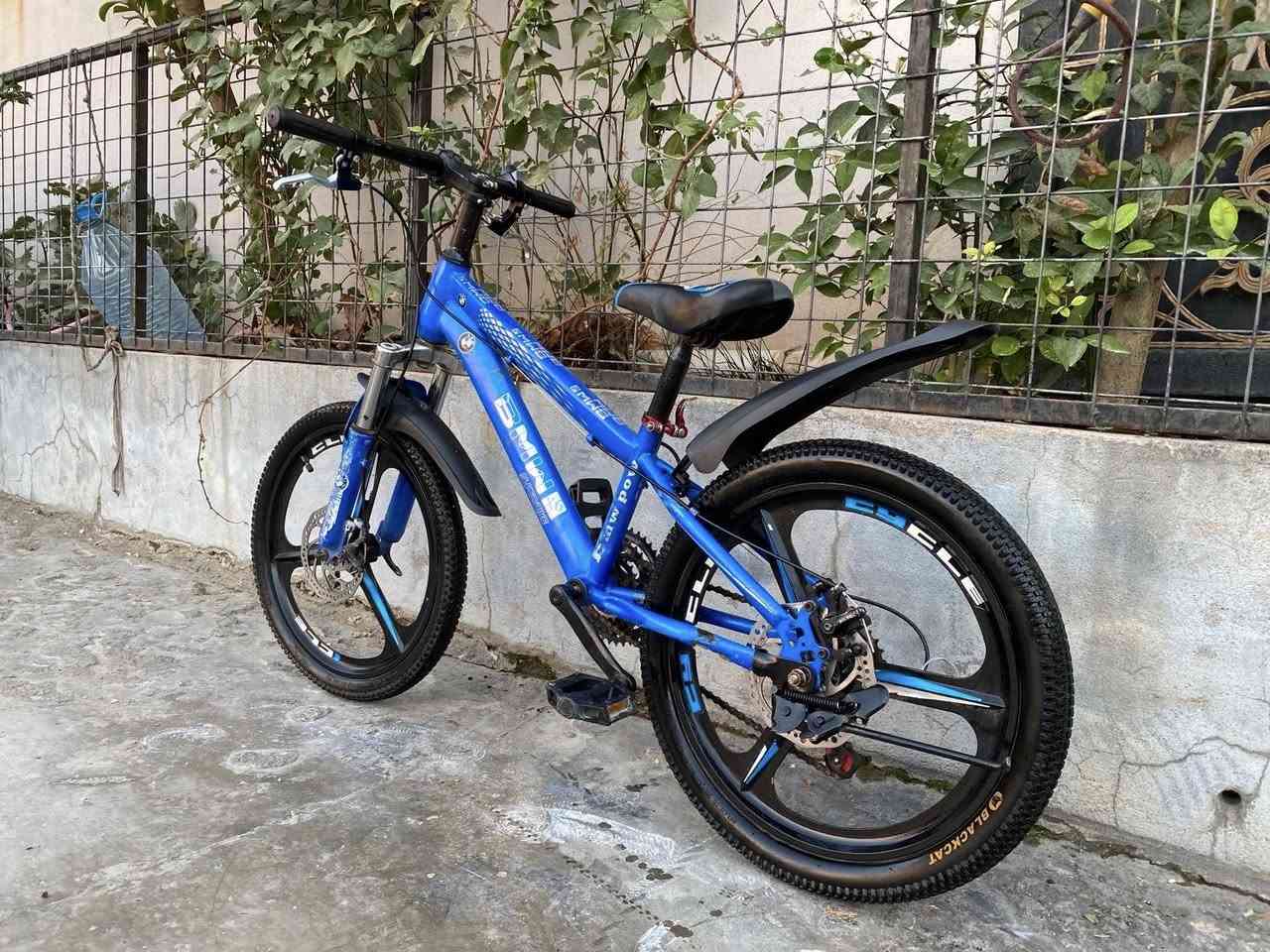 ئەم پاسکیلە بۆ فرۆشتن قیاسی ۲٠ ییە زۆر زۆر تازەو جوانە حسابی لۆکی بۆ بکە ۷ گێڕە ئیستۆپی دیسکە ماشەی دەبڵە تایەی تازەیە هەموو گیانی بەشەرت هیچ عەیبێکی نییە 
سلێمانی بەکرەجۆ
٠۷۷٠۹٥۹٥۷٥۸


**إذا كنت صاحب هذا الإعلان وتريد حذفه لأي سبب، رجاءا أرسل رسالة إلى الدعم الفني**