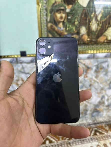 سلام عليكم ايفون ١١ مكسور الضهر ولباقي كلشي مابي ذاكره ٦٤ بطاريه ٩٠ ما مبدله بلاديه مكاني بغداد مدينه الصدر جهاز مال بيت سعره ٢٥٠ وبي مجال لطيبين 
رقمي ***********
