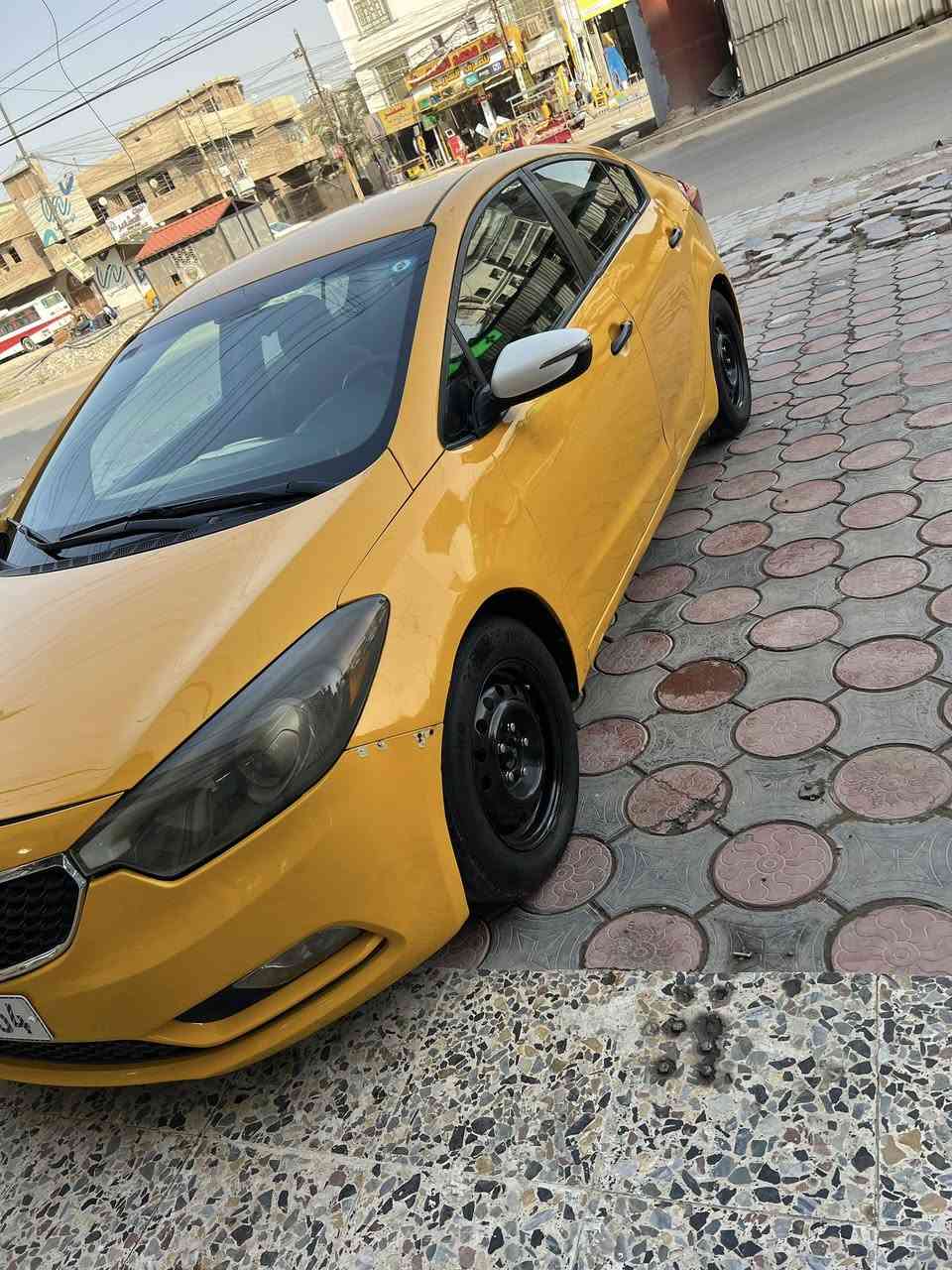 سلام عليكم فورتي 2015محرك 1800دوش  رقم نكليزي جديد ماشية 188 الهيئة مصفرة سنوية 2033 تخم تاير شاشة سيارة صبغة جديدة بل عافية عل ياخذه فقط بيها ضرر جاملغ الخلفي صور حادث مجودة في النشر وين مايعجبك فحص 

عارضة 108 
*********** مكاني بغداد
