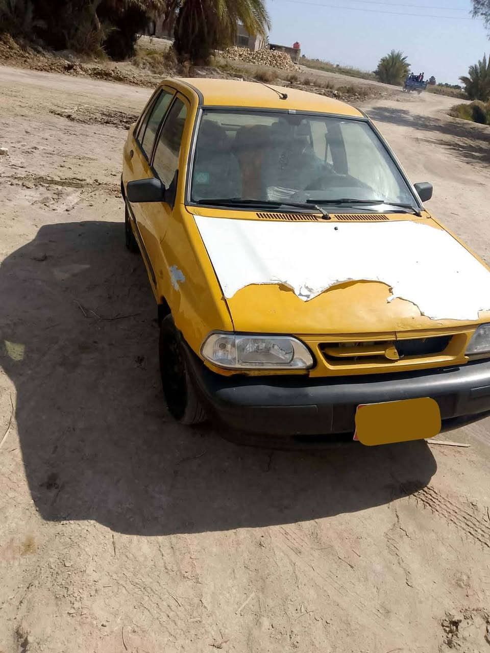 للبيع 2014  سنويا جديده محرك وكير شرط تخم تاير جديد كهربائيات كله شغاله حداديه جديده كلش سياره حلوه وجاهزه ما تذب عليها ربع مصفره هيئه وغرامات مداور ثاني 
مكان السياره النجف الاشرف 
***********
السعر 28وبيها مجال للشراي 
مكلف بل نشر اتصل
