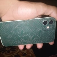 آيفون ١٢ • ذاكرة ٦٤ • ظهر مكسور