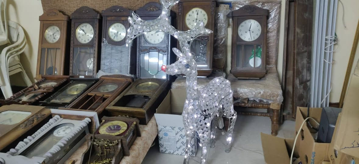 سلام عليكم غراض لبيع ساعات انتيكه قديمه مسجلات نتيكه يضن ثلاجه 4بوب نضيفه كلش مكنسه ريبورت جديده لوحات قديمه يضن ديجي كامل هوه وسستم ماته براد بوفيه 5ابواب ومجرات كونتر متر ونص مامستعمل مرمر كمره وعرضه ايضن رقم فاتف‏‪0775 482 7109‬‏ *********** مامتواجد هواي عل نت عنوان بابل
