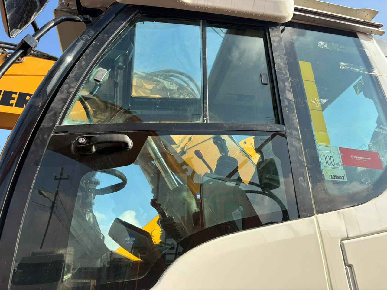 حفارة ليبهر
LH 22 
موديل ۲۰۱۳
ساعات ۹۰۰۰ 
منافيست ابراهيم 
دخول جديد 
سعر ٧٢٥٠٠
عنوان دهوك سميل للإستفسار 
*********** /***********
