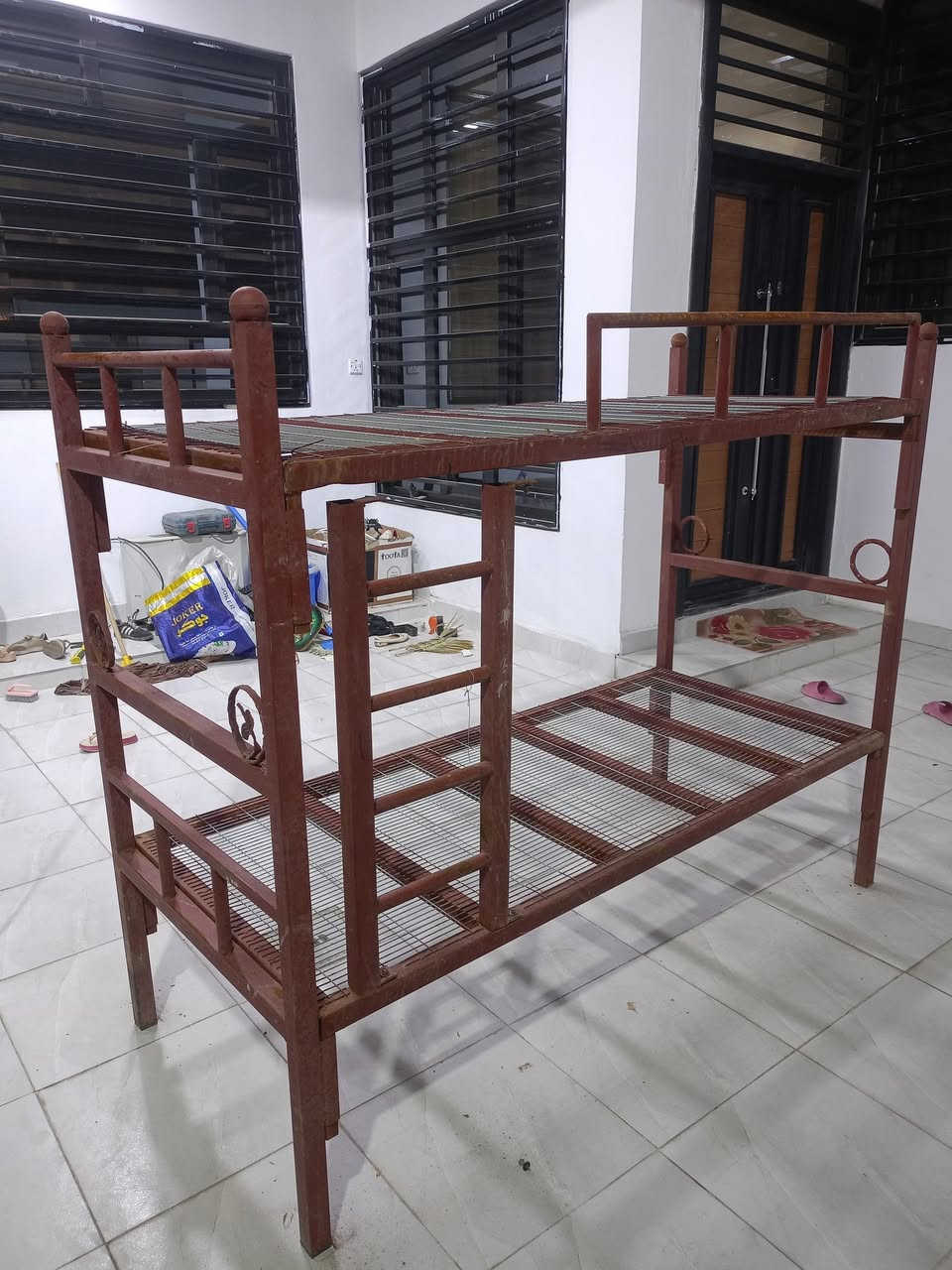 قريولة طابقين للبيع الاتصال على الرقم التالي ***********
