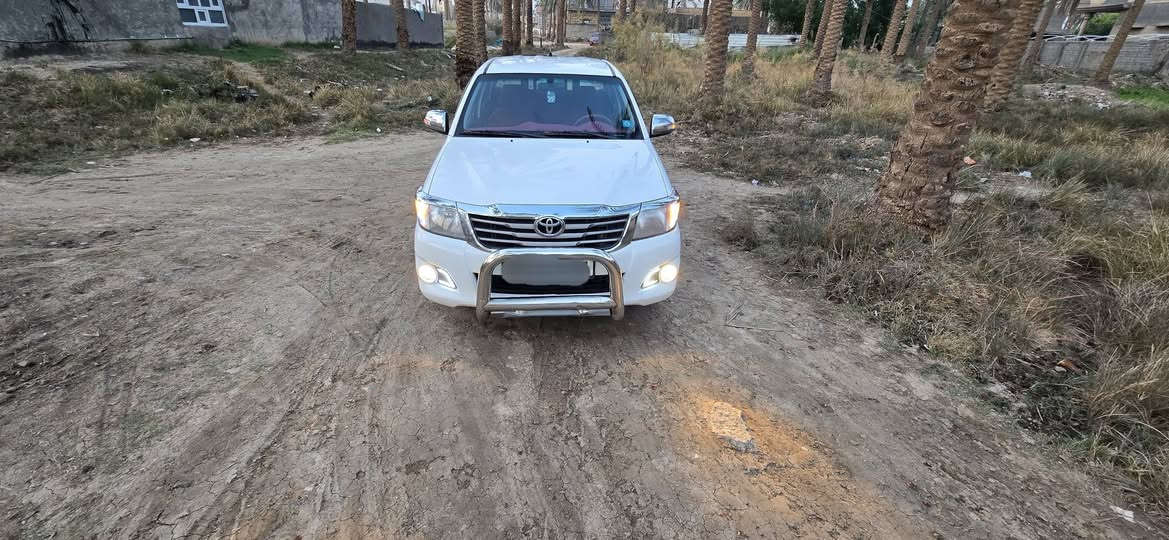 السلام عليكم 
سيارة للبيع 
 بيكم موديل 2014 كفالة عامة رقم نجف و باسمي 
السيارة نضيفة حدادية جديدة وتخم تايرات جدد 
السعر 235 وبيها مجال 
***********
