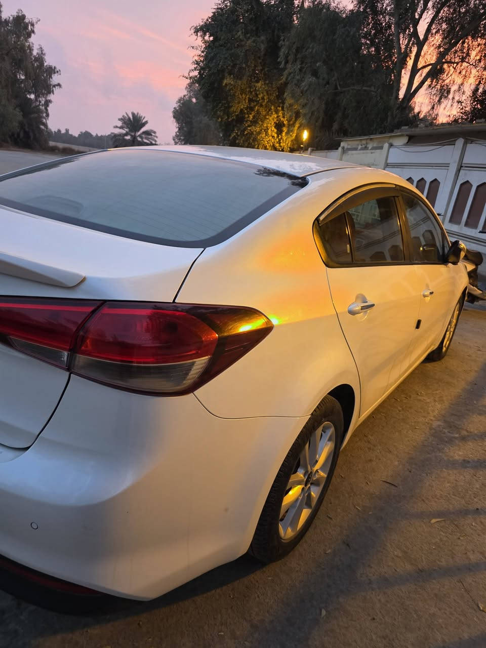 سيراتو خليجي 2018
أربيل بسم شركه تحويل وكاله مضمون /
مكفوله من الصبغ والتبديل فقط بارد
جديده جداماشيه 133ألف 
محرك كير مكفول ع شركه 
تبريد حداديه جديده 
كله جديده 
موصفات كأمره تحكمات مرات شفط وأشاره مرات شاشه ثلاجه بجكمجه ويل كب ///مكانه النجف
السعر 135بيه مجال شي بسيط
***********
