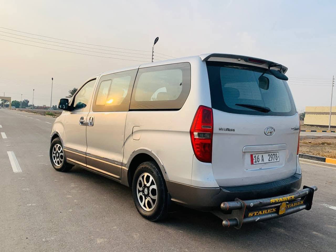 ستاركس رقم قادسيه دولي مفتوح مكفوله كفاله عامه ماعدا شبر بارد فقط فول مواصفات ماسحه خلفيه حافضه سبع الوان مكينه كير خير من الله تخم تاير باتري جديدة اكسل جديد مشط استيرن جديد سيارة كامله مكاني ديالى ***********
