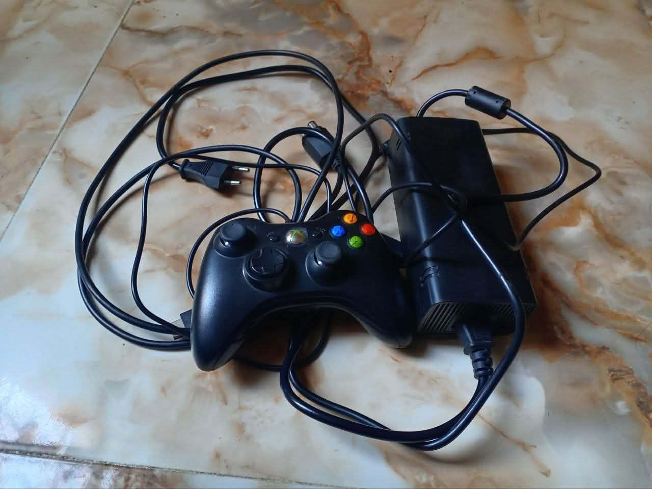 اكس بوكس استخدام قليل نظيف  كامل  السعر ١٣٠ مكان بعقوبه


**إذا كنت صاحب هذا الإعلان وتريد حذفه لأي سبب، رجاءا أرسل رسالة إلى الدعم الفني**