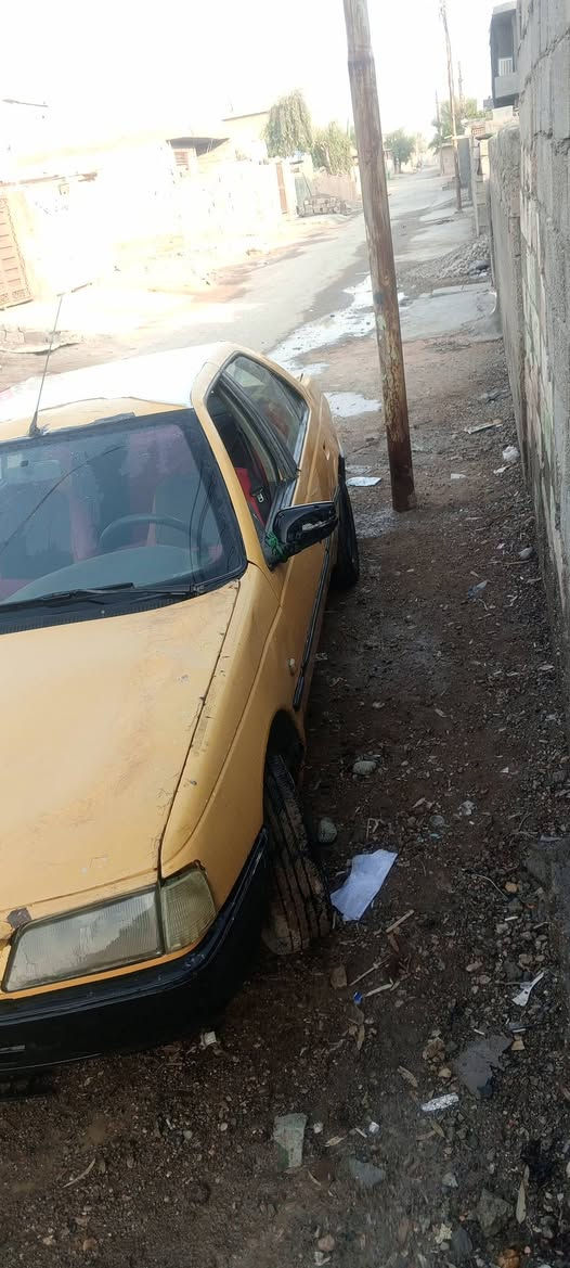 السلام عليكم بيجو روا موديل 8 كير وتماتيك مكينه كورله شغاله عوزهه تجفيت سياره خير من  الله كاعده حلوه راعيهه موجود يحول يمي كاعد السعر 15 وبيهه مجال الطيبين وإذا أكو مراوس هم يرهم راعيهه ماكو أو ميت اشعندك نزل المكان بغداد ***********
