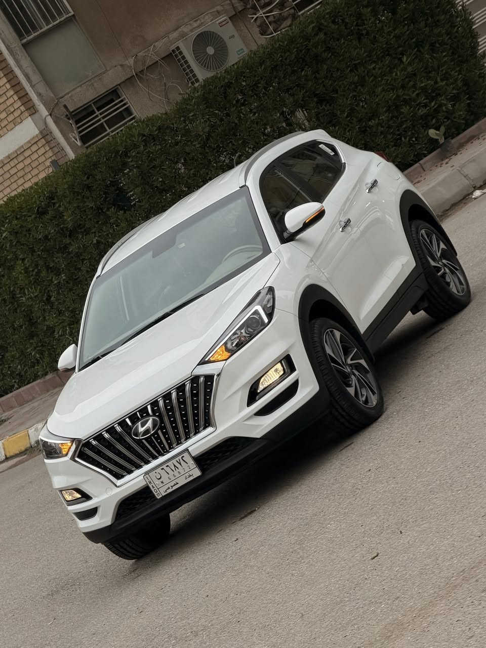 السلام عليكم ورحمة الله وبركاته
توكسان خليجي ٢٠٢١
اللون ابيض
ماشيه ٤ الف فقط 
دهن الشركه الصره ممفتوح 
كل السياره على وضع الشركه 
بصمات بعده بنايلون 
دوشمه وشاشات خلفيه جدد 
كفاله عامه من كلشي
عده رصعه وحده على حطته 
بصمة تشغيل
بصمة ابواب
٣ انضمة قيادة
كرسي كهرباء
محرك ٢٠٠٠ دوش
شاحن واير ليس
تحكم ستيرن
شباك لكزز 
حاجب نهاري
حساس امامي خلفي
مري شفط ويا القفل 
نضام ترحيب
مخرج Aux 
مخرج usb
لد امامي خلفي
اشاير بلمري
يدات نيكل 
قطعتين تبريد
فول من عدا البانوراما

السعر ٢٢٨ 

مكانه بغداد زيونه 
***********
