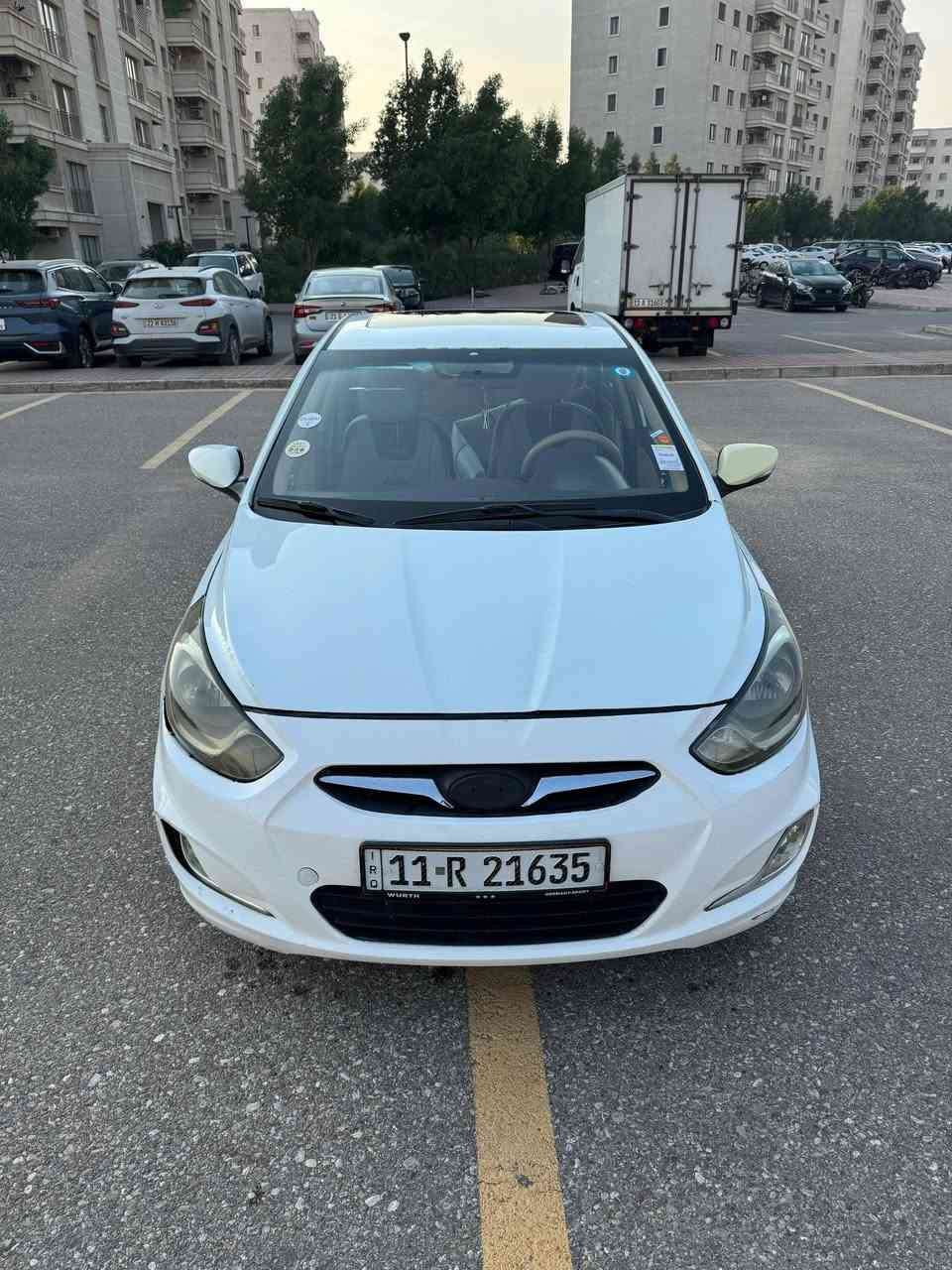 السلام عليكم عندي هونداي اكسنت موديل 2014 خليجي فول محرك 1600 ماشيه 100 الف محرك كير تبريد كله تمام عل فحص السيارة بيه صبغ مكانات وبيه بارد ابيع احزام رقم بغداد مكان حي العدل السعر 80 بيه مجال ***********
