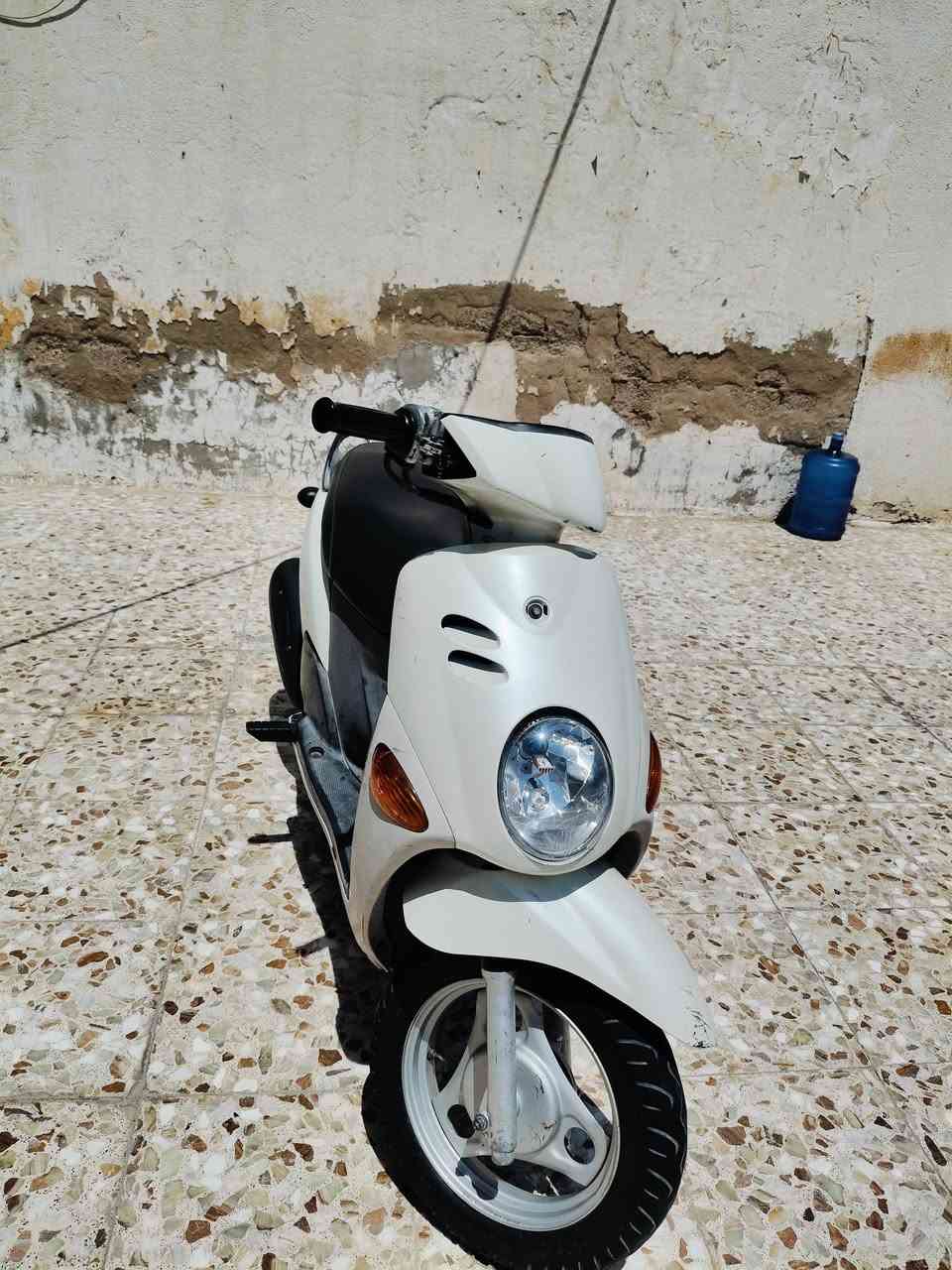 سلام عليكم دراجه فله 2011مكفوله مكينه مامفتوحه كفرات اصليه مختمات دراجه علبلاد  دراجه شلعه ومعدل رقم تليفون لامايشتري لا يتعبني ***********
