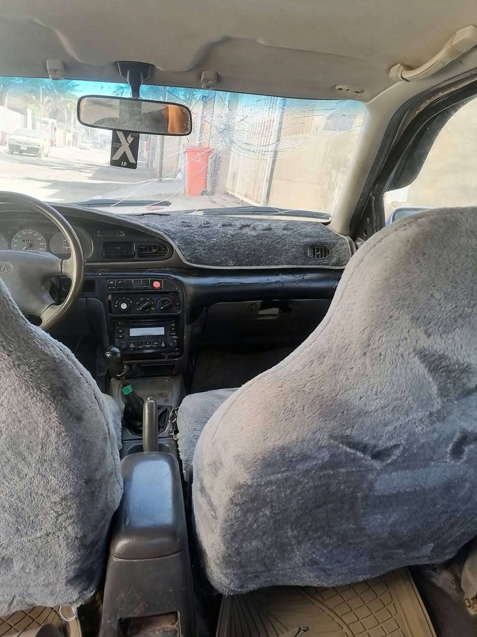 كيا سيفيه للبيع موديل 95 محرك مفتوح رقم بغداد كير محرك شواصي كفاله مصبوغه حزام قماره بلاديه كهربائيات كلها شغل سماعات مسجل كلها شغاله ***********
