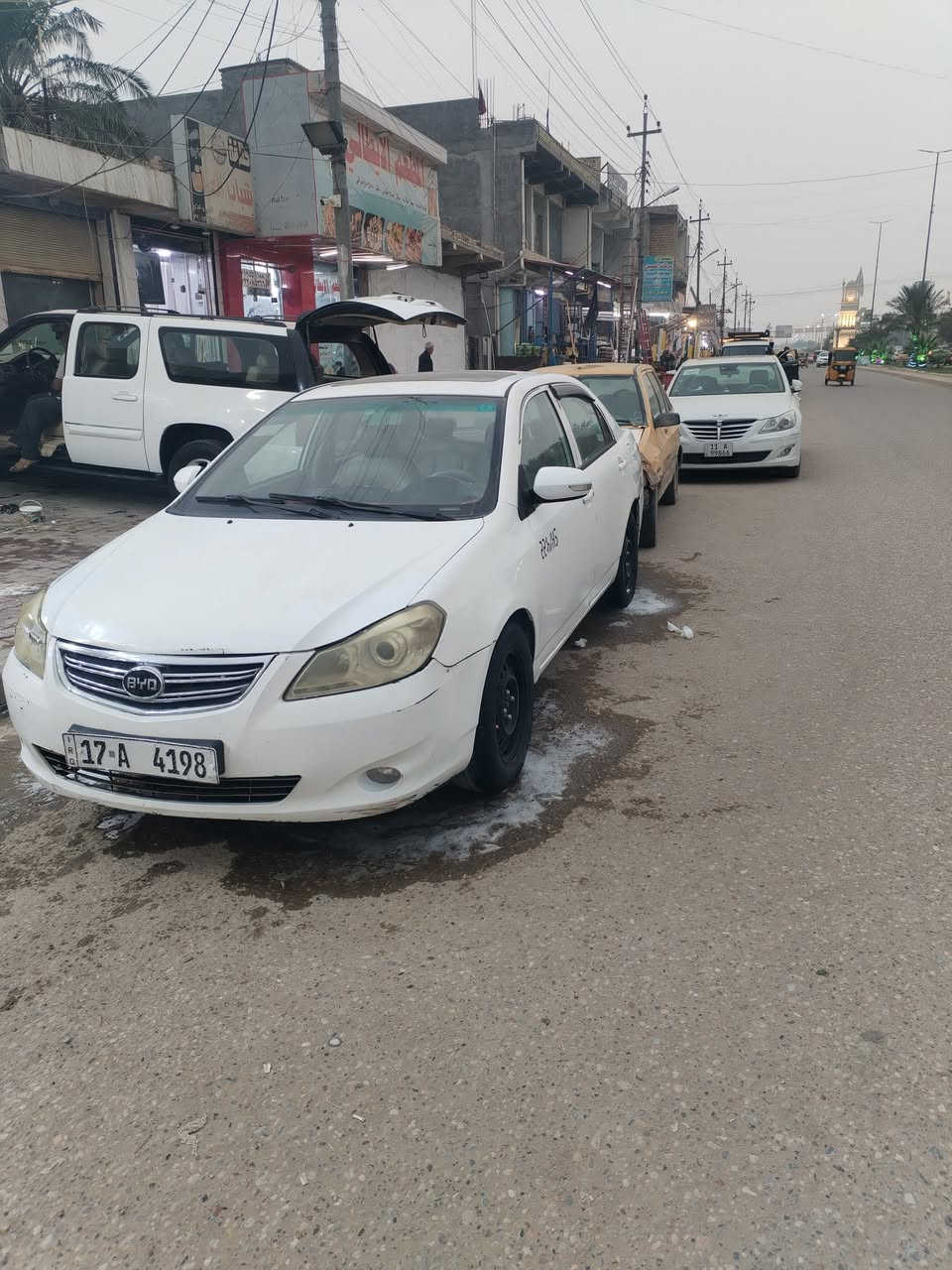 السلام عليكم سيارة بي واي دي مديل 2013 كفالة عامة رقم جديد مكينة ياباني كير بلادي تبريد ثلج رقم السيارة قادسية سيارة جاهزة للخير من كلشي مكان السيارة العمارة  السعر 55 رقم الهاتف ***********
