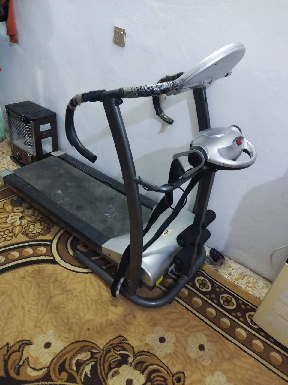 للبيع جهاز جري + تدليك الضهر. الجهاز جديد مستخدم شهر واحد
الشراي يتصل وبي خير ويدلل
المكان كربلاء الحسينيه
***********
