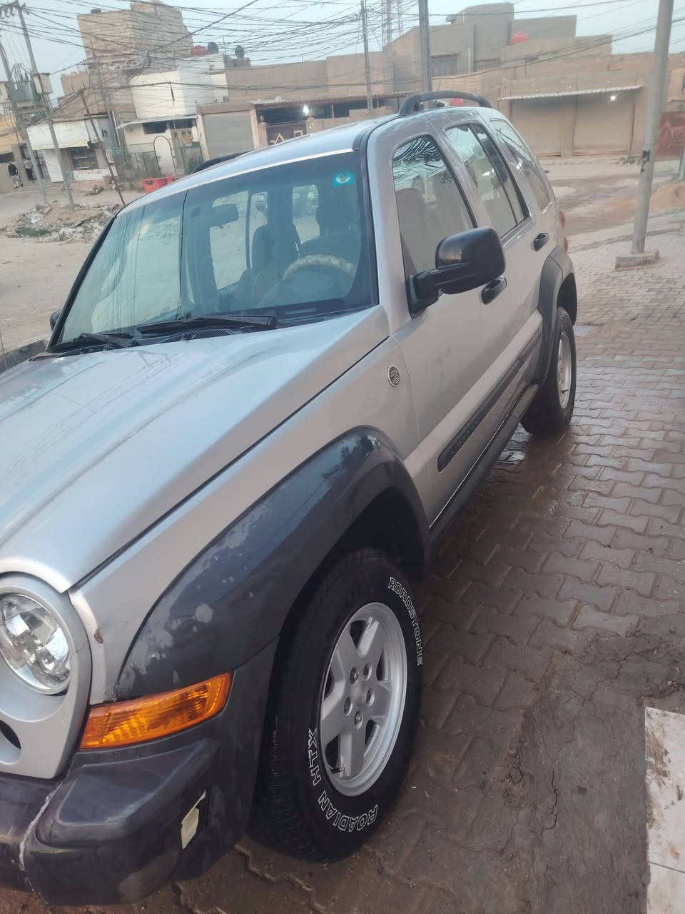 سلام عليكم
سياره جيب لبرتي للبيع مديل 2007 سياره نضيفه
مكينه سته سندر كهربائيات كلها شغاله تبريد شغال بارد
شادلها منضومه غاز مسجل شاشه سياره حلوه وما متعوبه
السعر :80
الرقم : ***********
