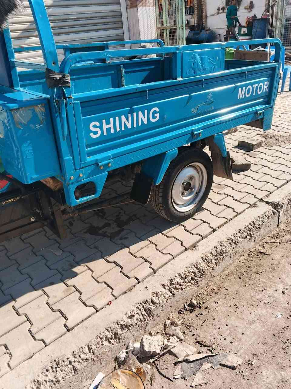 يا الله 
ستوته صقر موديل 22 اوراق البلال 
مكفوله ركبه شاصي كهربائية شغاله 
ستوته خير من الله مال شغل السعر 1800
العنوان بغداد الحسينيه الراشديه 
***********
