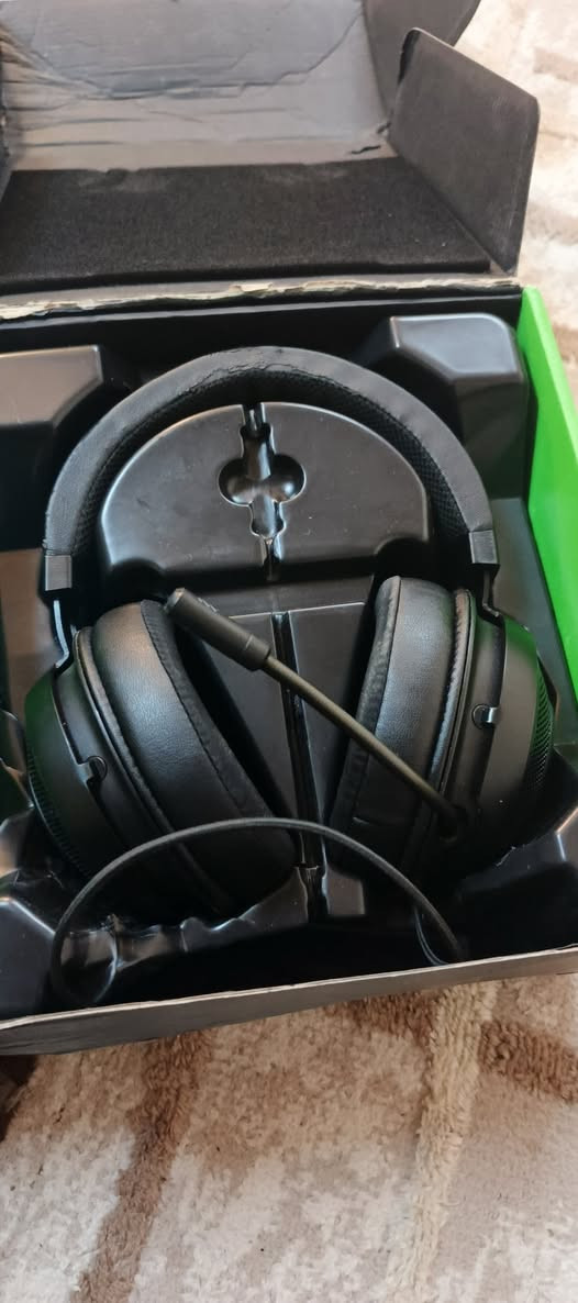 اسلام عليكم 

سماعة redragone zuse 2 شغالة كلشي مابيها وغراضها كامة و سماعة razer kraken شغالة بس ما اطلع صوت ما عرف ليش اثنينهم اب 35 

يدة مال فور اب 15

ويدة مال اكس بوكس سيريس اس اب 35


**إذا كنت صاحب هذا الإعلان وتريد حذفه لأي سبب، رجاءا أرسل رسالة إلى الدعم الفني**