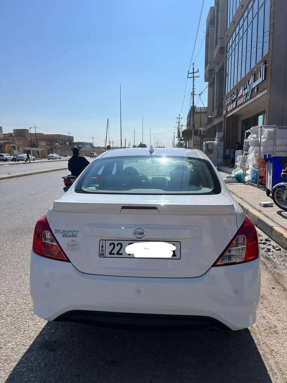 السلام عليكم
نيسان صني هندي Classic 
بليته زركه
 موديل 24
كفالة عامة عدا شبر بارد
رقم انكليزي دولي
ماشية 24
5 ويل كب بلادي
4 جام كهرباء بلادي
حساس خلفي
بروجكتور
فان خلفي
اريل نفيكيتر 
بصمة شد

السعر 127
الاتصال ***********
النجف الاشرف
