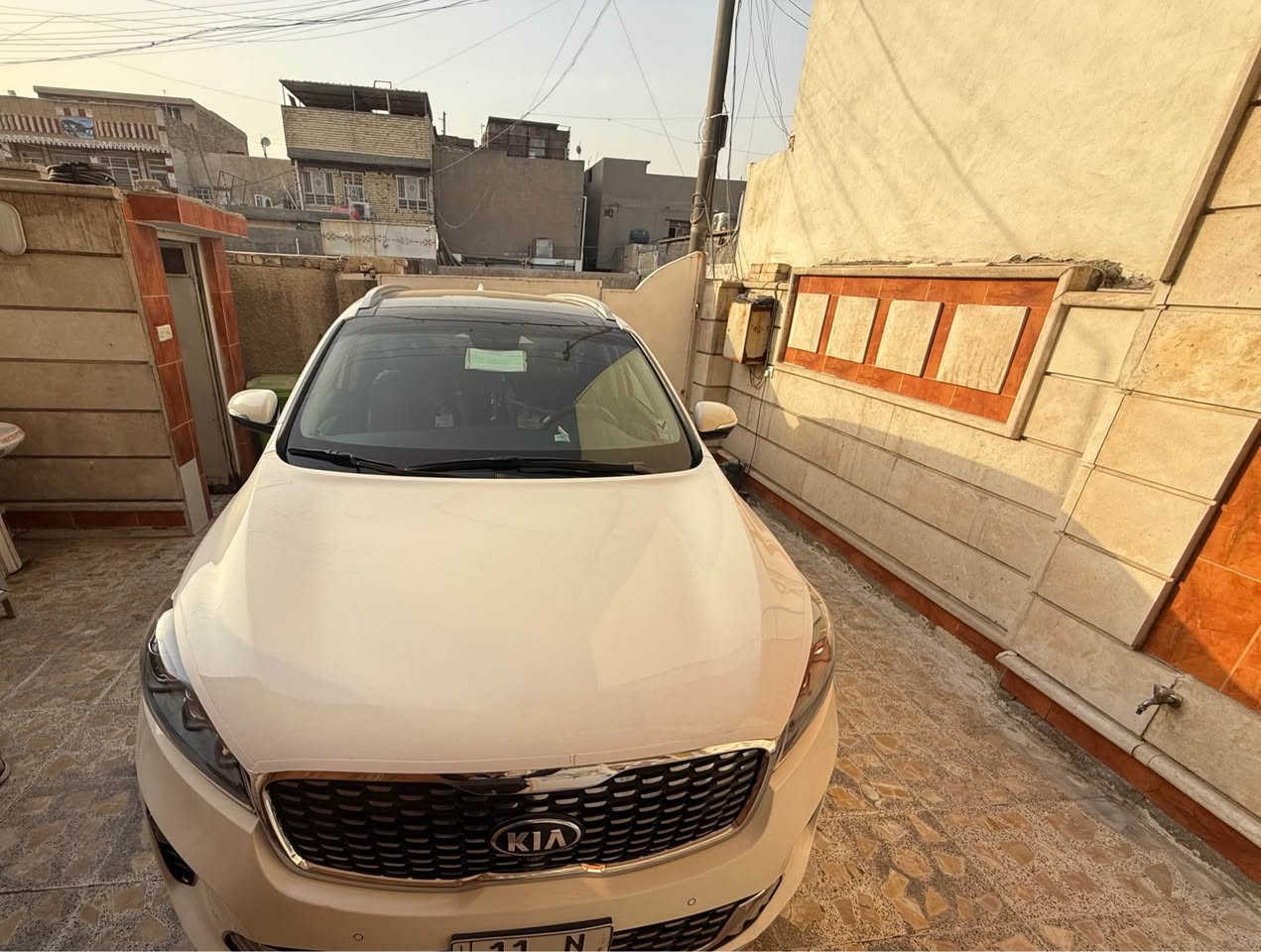 السلام عليكم 
كيا سورنتو موديل ٢٠٢٠
فول مواصفات جي تي لاين 
السياره جديده كلش ريحه الشركه بيه
ماشيه ٢٥ الف كيلو
للتواصل الاتصال على رقم الهاتف 
***********
متوفر واتساب واتصال بغداد, العراق
