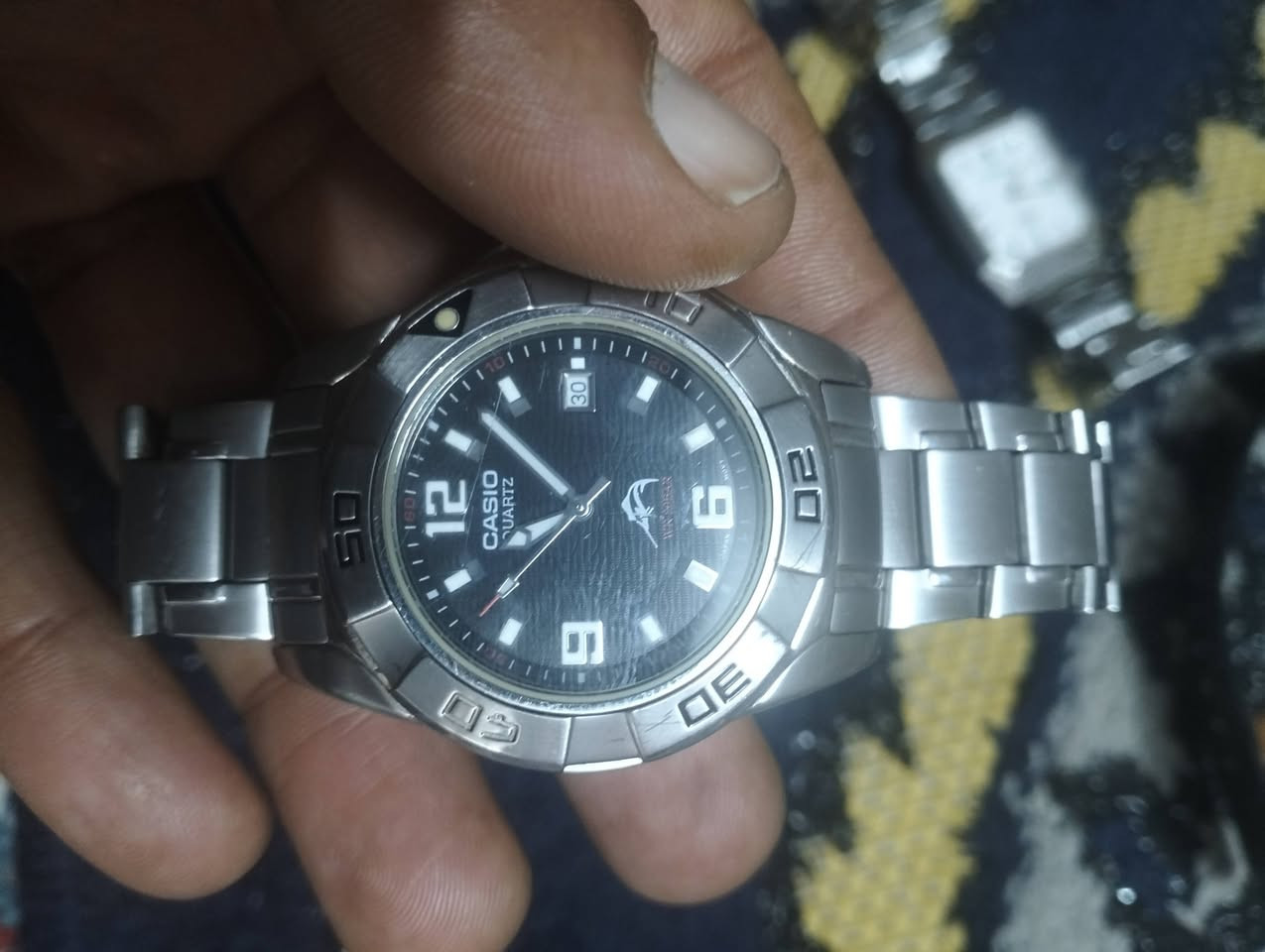 ساعتين جي شوك وحدة بدون سير وثنين حديد لبيع


**إذا كنت صاحب هذا الإعلان وتريد حذفه لأي سبب، رجاءا أرسل رسالة إلى الدعم الفني**