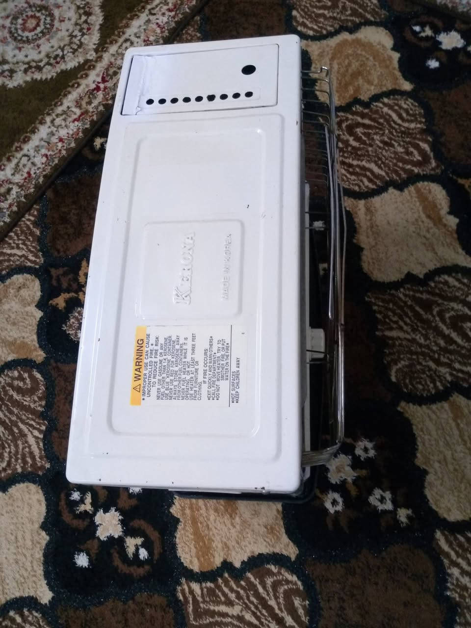 سلام عليكم صوبة كيرونة عازل حراري ياباني الأصلي شرط لا غاز ولا هيس ما بيهة اي عيب نضيف 100الى البيع السعر 50مكاني كركوك حي العسكري الى الستفسار و التواصل واتساب ***********
