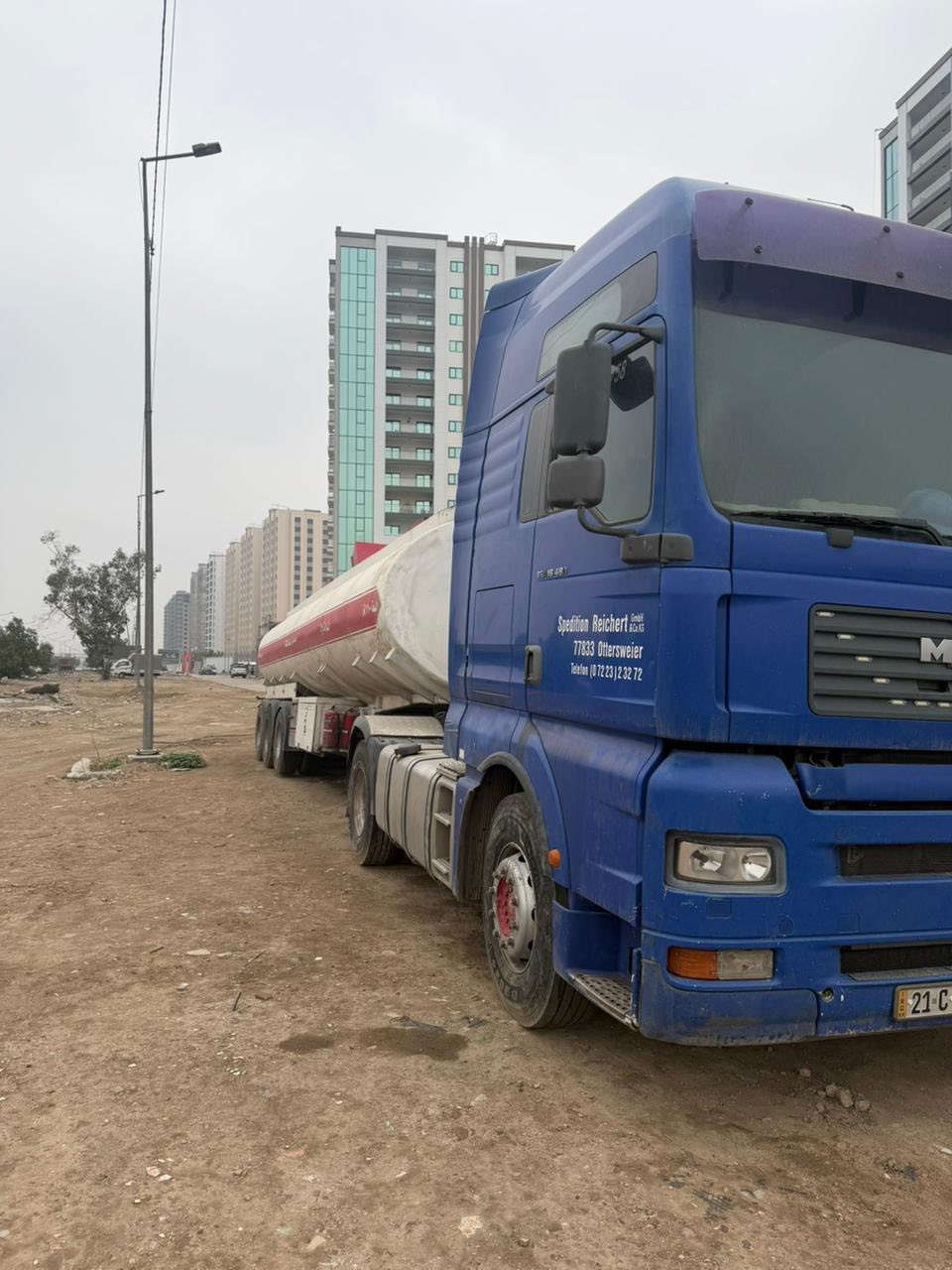 مان 2004 صهريج كير اوتو محرك 480 انجكتر خير من الله لا تبخير ولا تنقيص تخم تاير جديد  تبريد تدفئة ثلاجه سياره نضيفه 
للاتصال ***********
