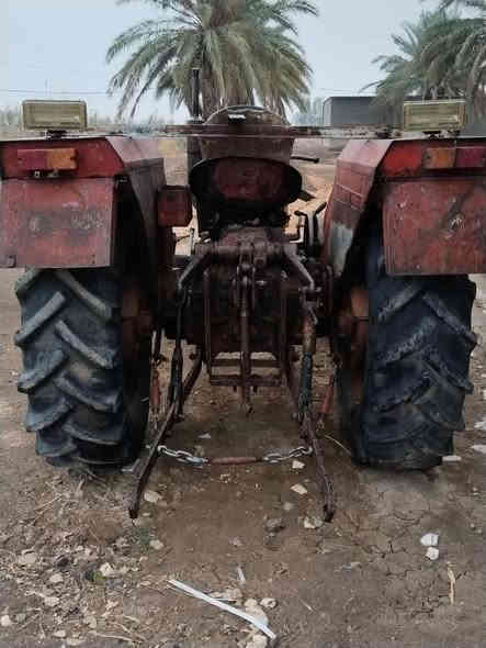 سلام عليكم للبيع مكينة عنتر  موديل83 مكفولة كفاله عامه محرك كير اكسن جهاز رفع سدر جديد كهربايات كاملة نكره سلف اضويه كله شغاله تخم تاير تخم ثكال خلفي ومامي سنويه ورقم  مال جناي سعر 5700وبيه مجال مكان بغداد جسر سابع***********... ***********
