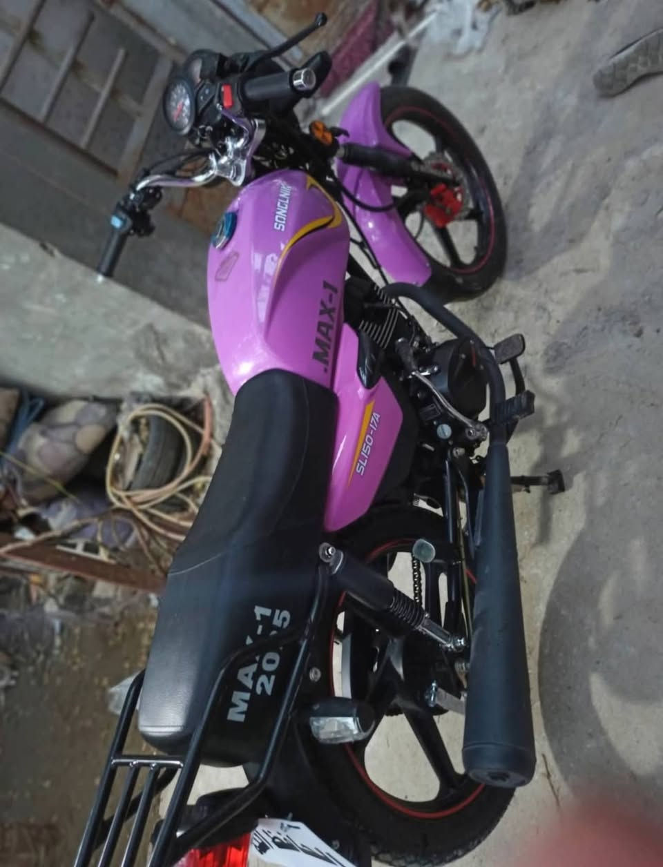 دراجه شاينك سونك للبيع موديل 2025 أوراق سكنر الدراجه نضيفه سعره 900 مكاني بابل شارع 60
***********8
