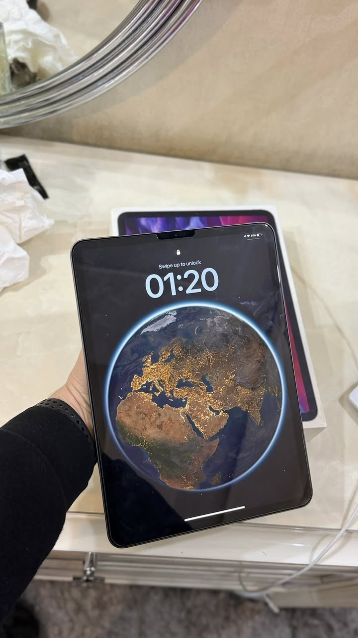 ايباد برو 11 جديد مستخدم حيل قليل مع كيبورد ماخذو ب 90 الف سعر الايباد ويه الكيبورد 680 قفل


**إذا كنت صاحب هذا الإعلان وتريد حذفه لأي سبب، رجاءا أرسل رسالة إلى الدعم الفني**