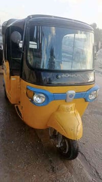 تكتك بياجو للبيع مديل ٢٠٢١ اوراق كامله سعرها ٢٠٠٠ مليونين وبيها مجال ب...